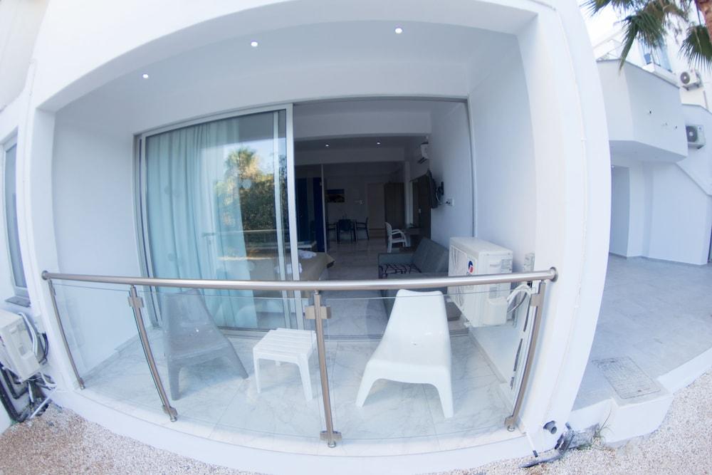 Rio Gardens Aparthotel Ajía Nápa Eksteriør bilde