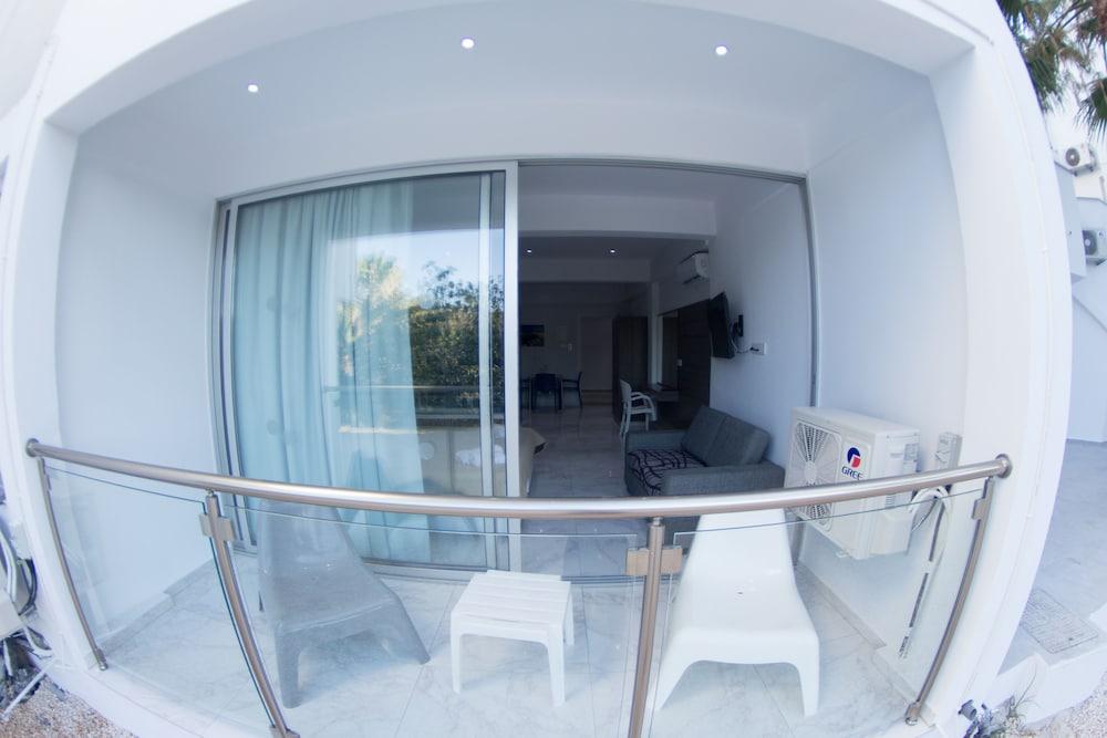 Rio Gardens Aparthotel Ajía Nápa Eksteriør bilde