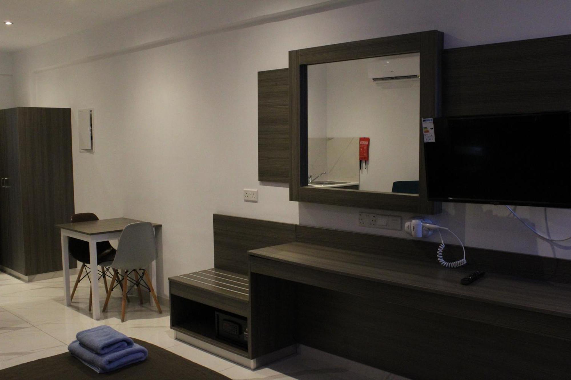 Rio Gardens Aparthotel Ajía Nápa Eksteriør bilde
